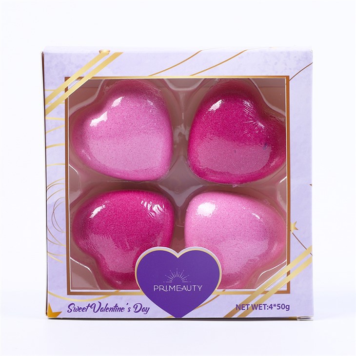 Bomba tal-banju f'forma ta' qalb ta' Valentines